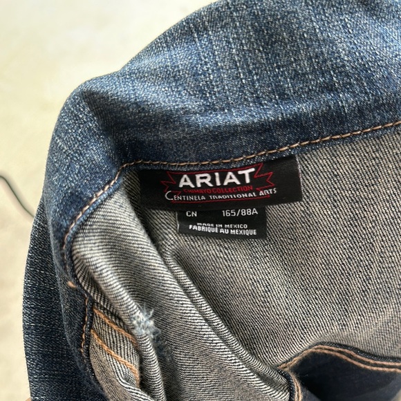 Ariat Women's Blue Denim Jacket - Picture 8 of 10